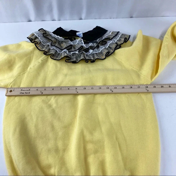 Vintage Sweatshirt Lace Collar Small Grannycore Grandma Cottagecore Yellow black - Picture 4 of 6